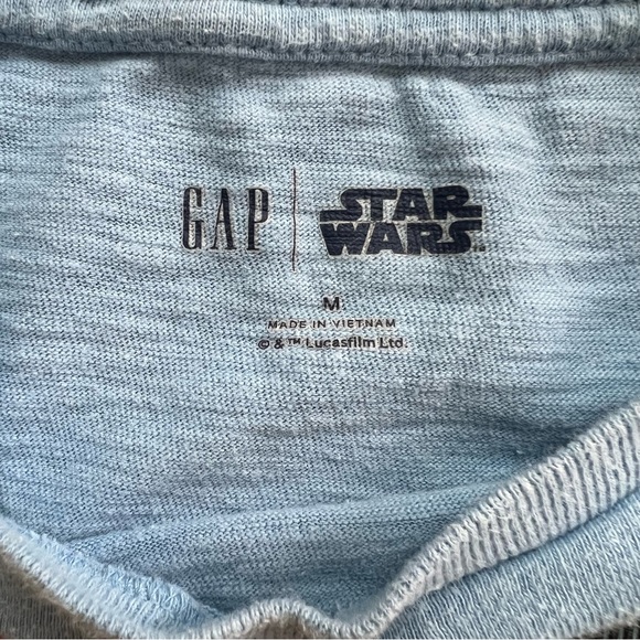 M Star Wars by GAP Darth Vader Kids T-Shirt Crew Neck Interactive 40th Empire - Picture 6 of 7